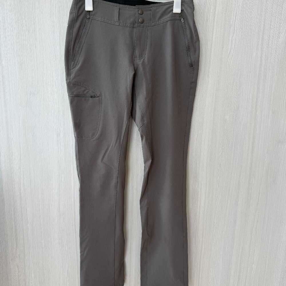 Columbia Gray Straight-Leg Stretch Pants – Size 4 Regular (sale ends 09/17)